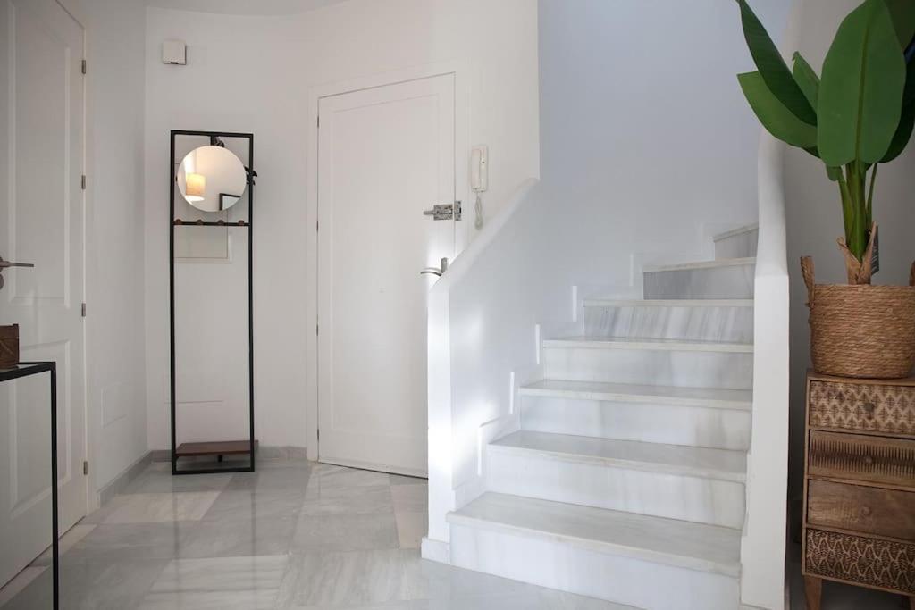 Apartamento Superb Townhouse In Golden Mile Marbella Exterior foto