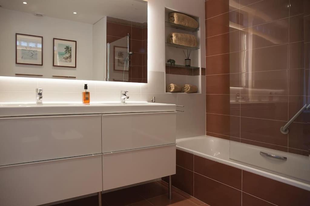 Apartamento Superb Townhouse In Golden Mile Marbella Exterior foto